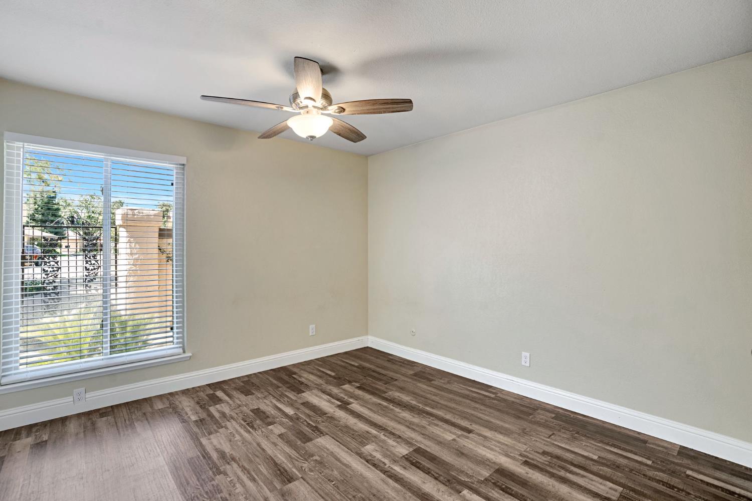 5308 N Colonial Ave #102, Fresno, CA 93704