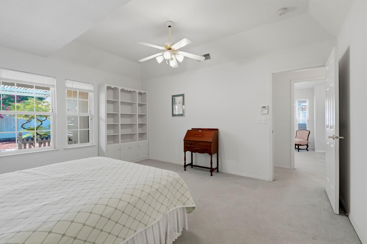 1646 E Morningstar Ln, Fresno, CA 93720