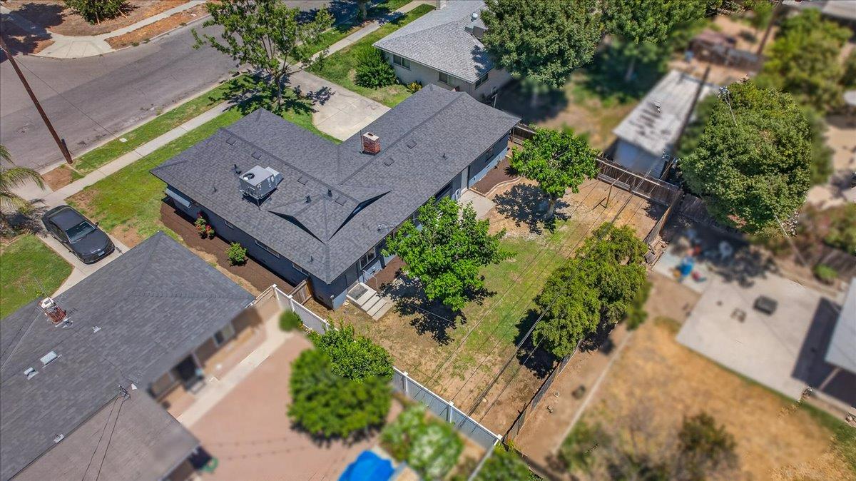 2302 E Fedora Ave, Fresno, CA 93726
