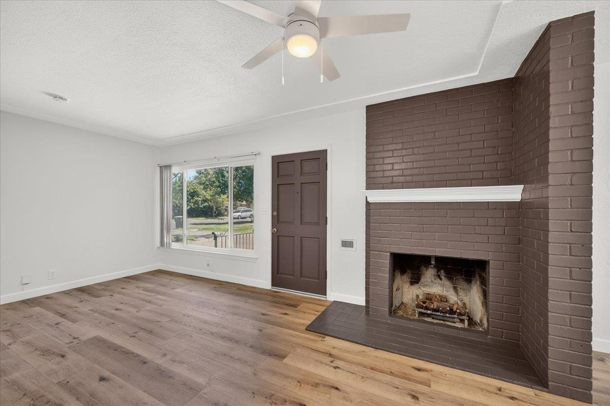 2302 E Fedora Ave, Fresno, CA 93726