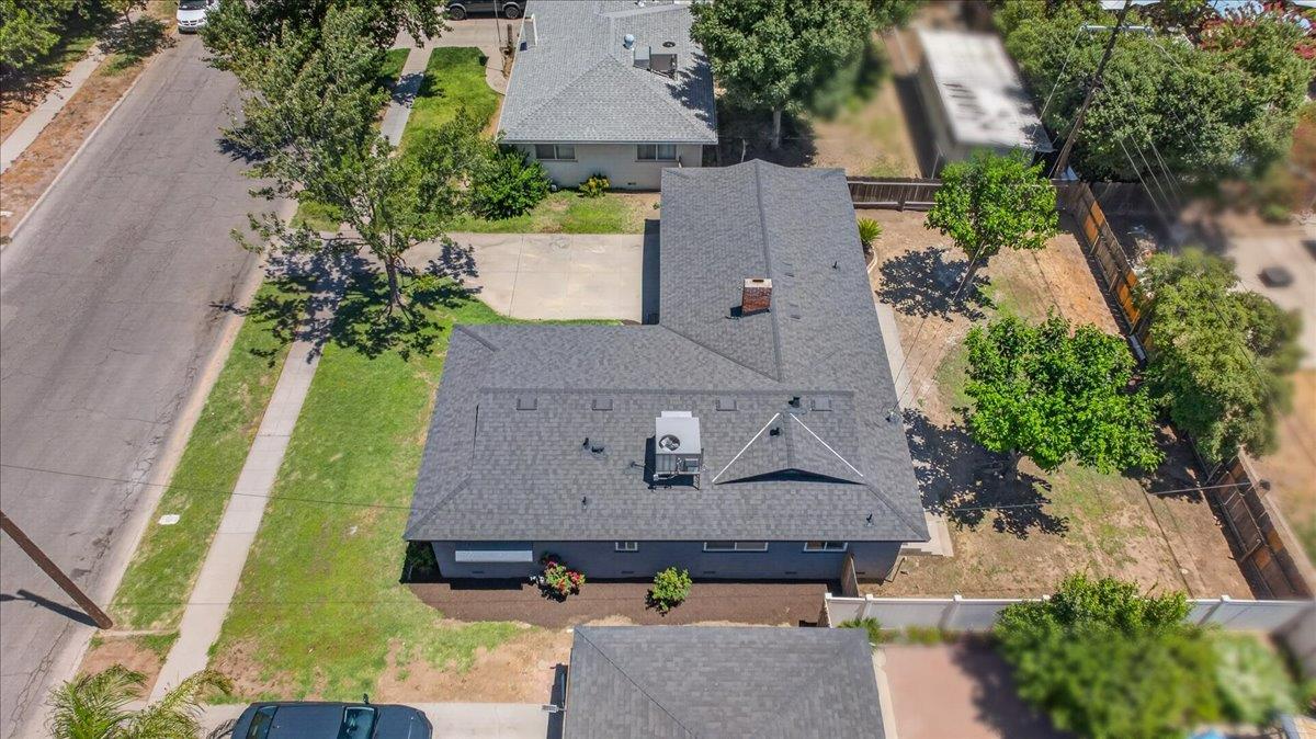 2302 E Fedora Ave, Fresno, CA 93726
