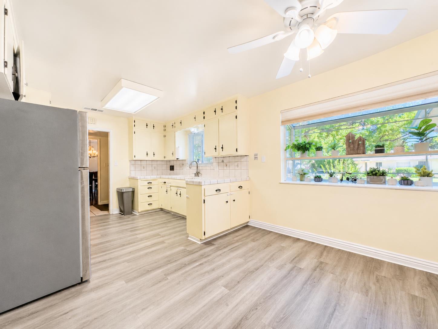 1539 E Stuart Ave, Fresno, CA 93710
