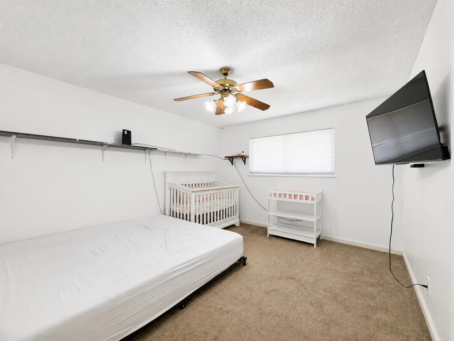 1539 E Stuart Ave, Fresno, CA 93710