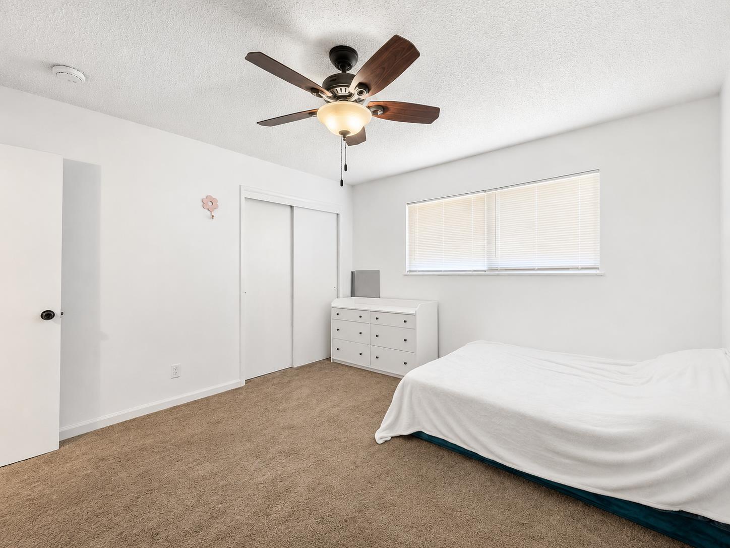 1539 E Stuart Ave, Fresno, CA 93710