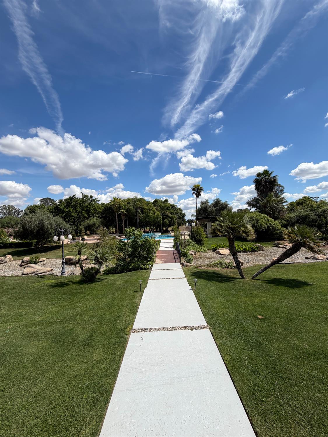 5334 N Marjan Ave, Clovis, CA 93619