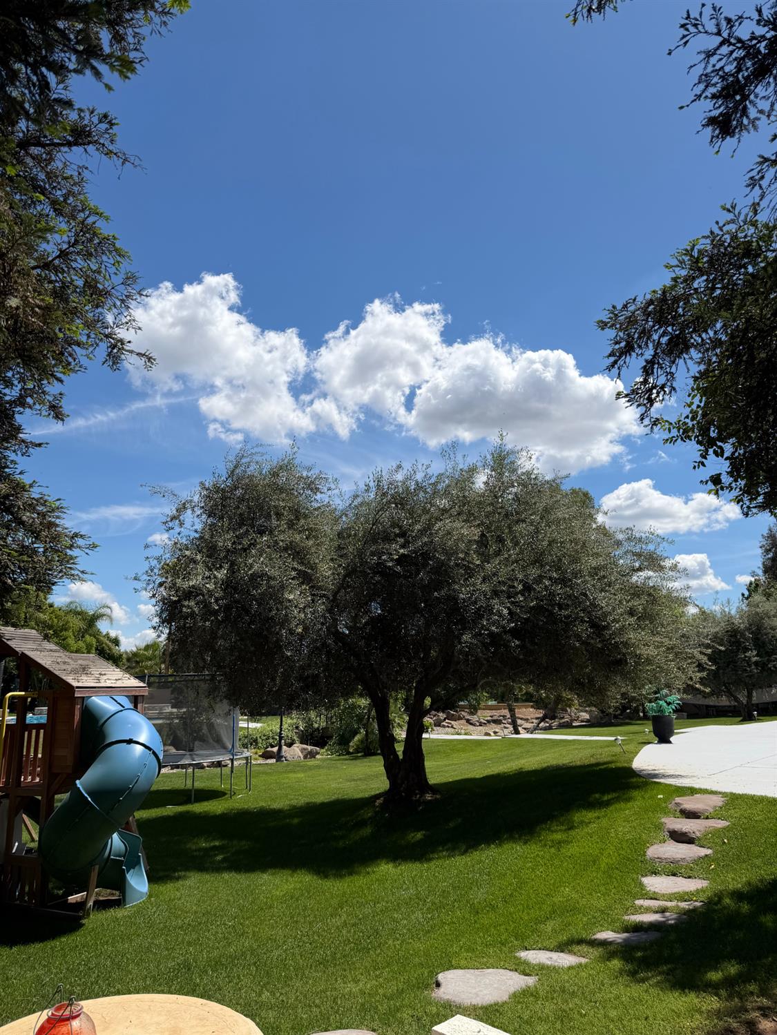 5334 N Marjan Ave, Clovis, CA 93619