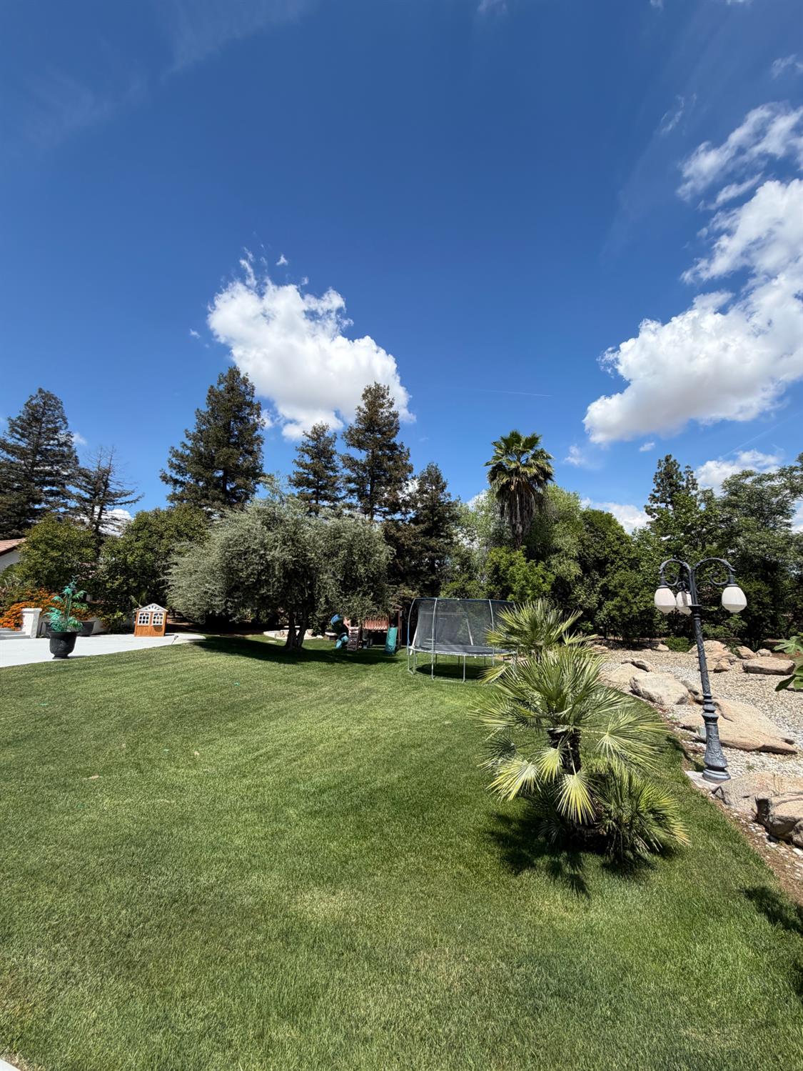5334 N Marjan Ave, Clovis, CA 93619