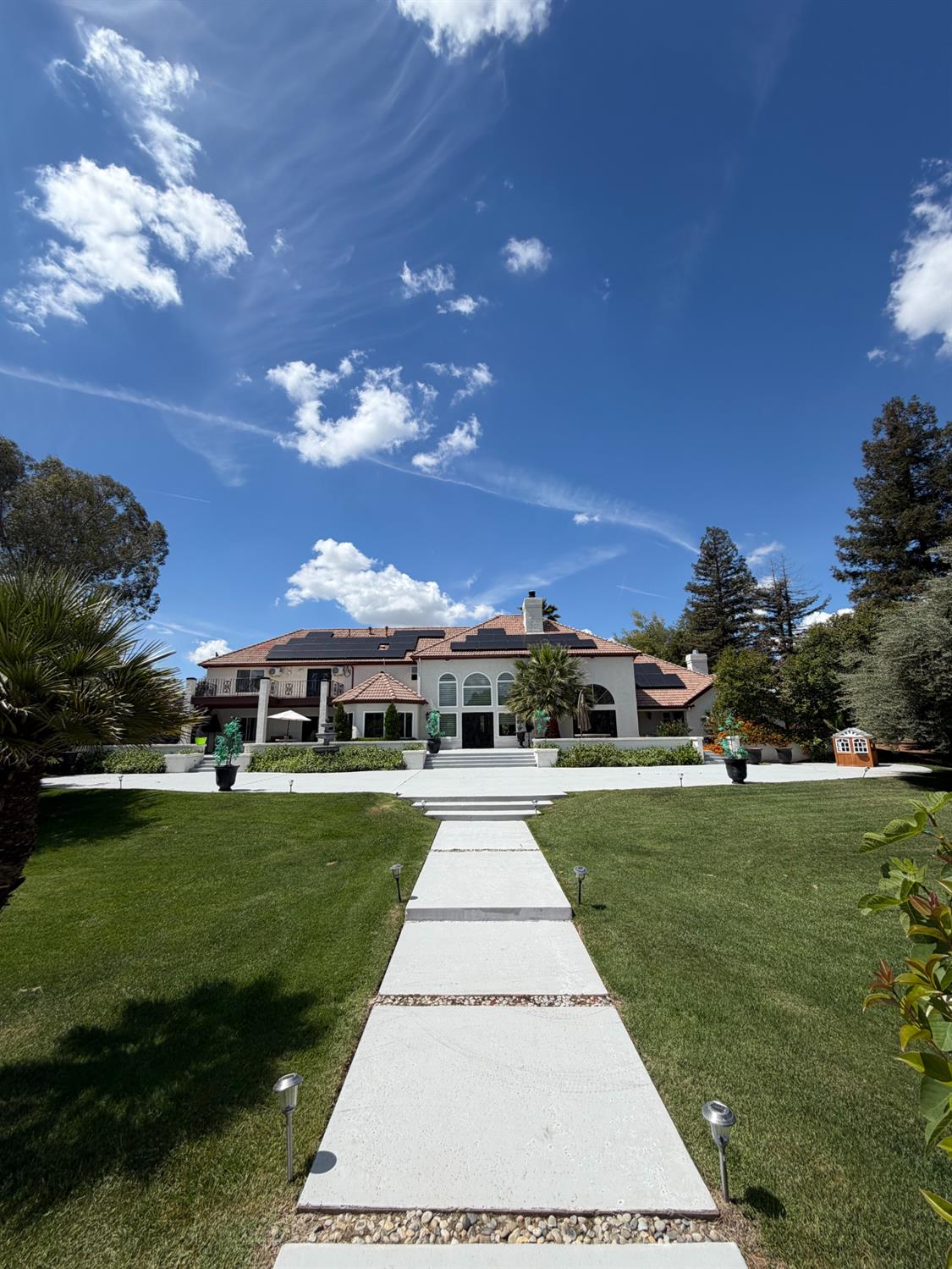 5334 N Marjan Ave, Clovis, CA 93619