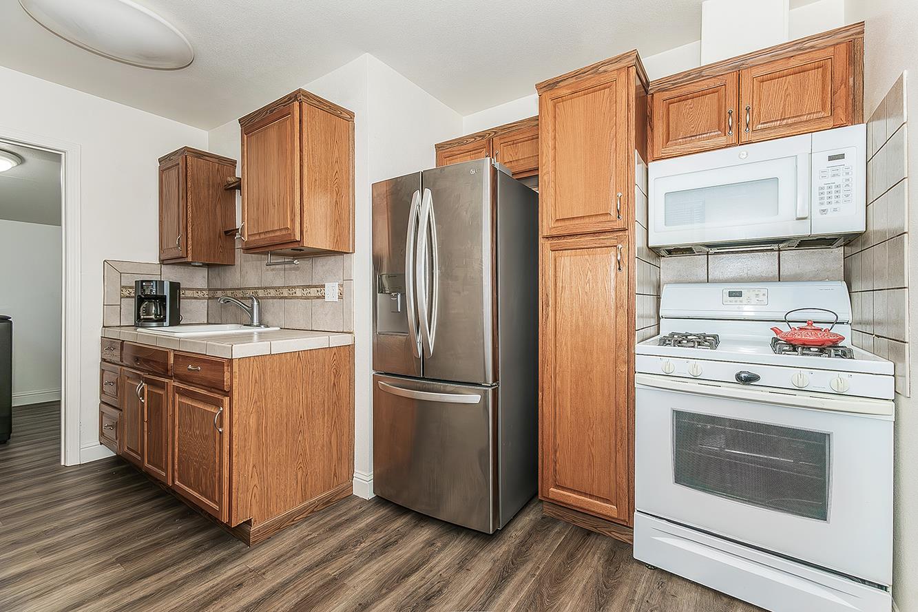 1517 Stillman St, Selma, CA 93662