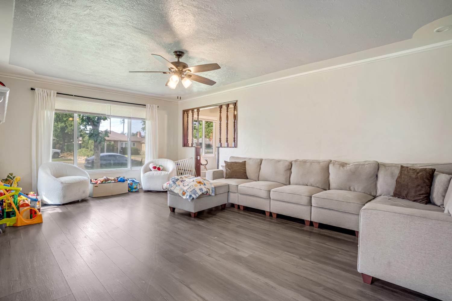 2308 E Brown Ave, Fresno, CA 93703