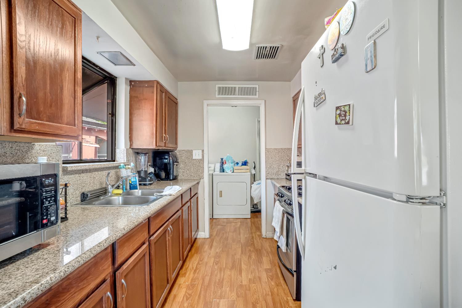 2308 E Brown Ave, Fresno, CA 93703