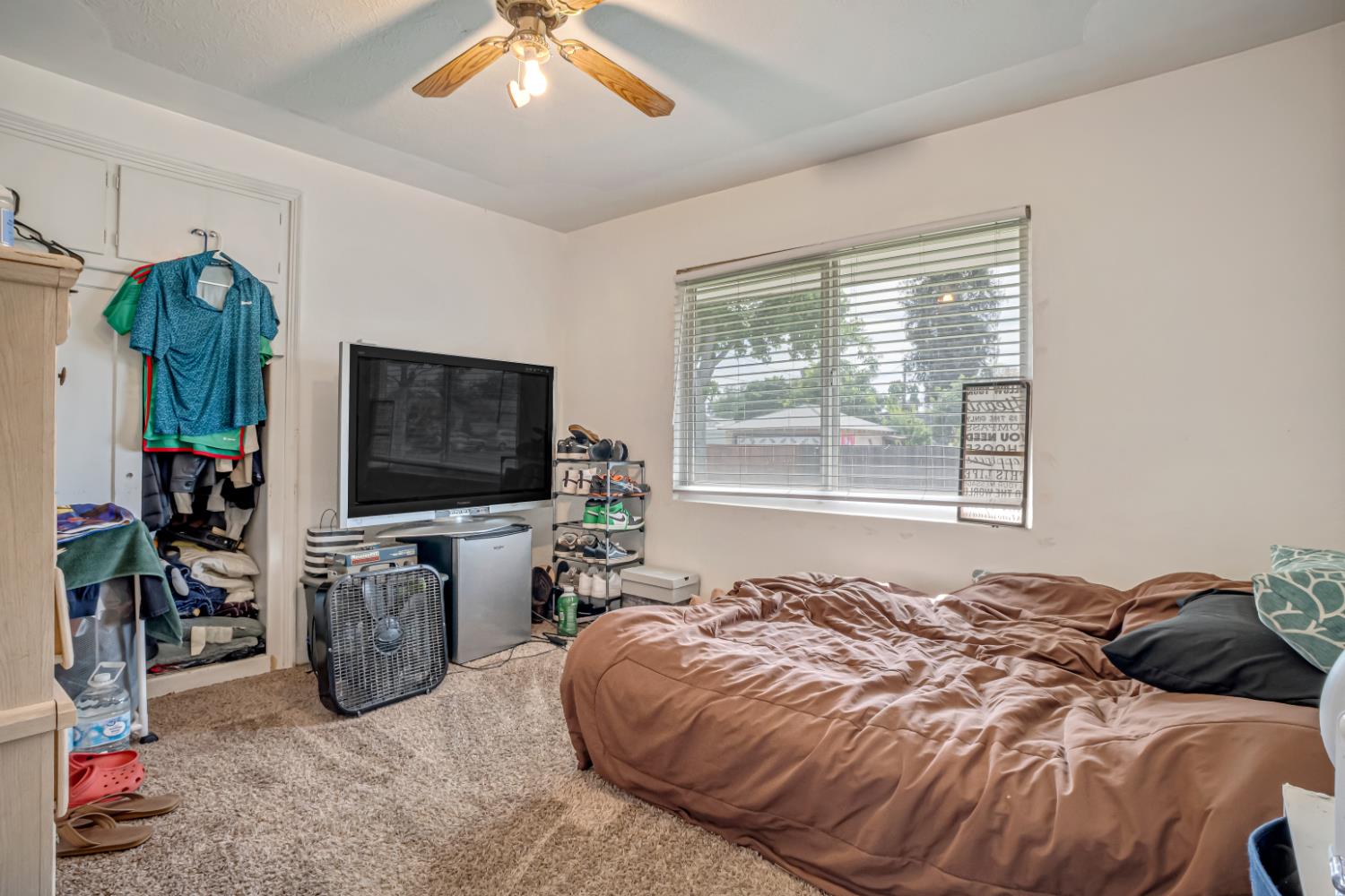 2308 E Brown Ave, Fresno, CA 93703