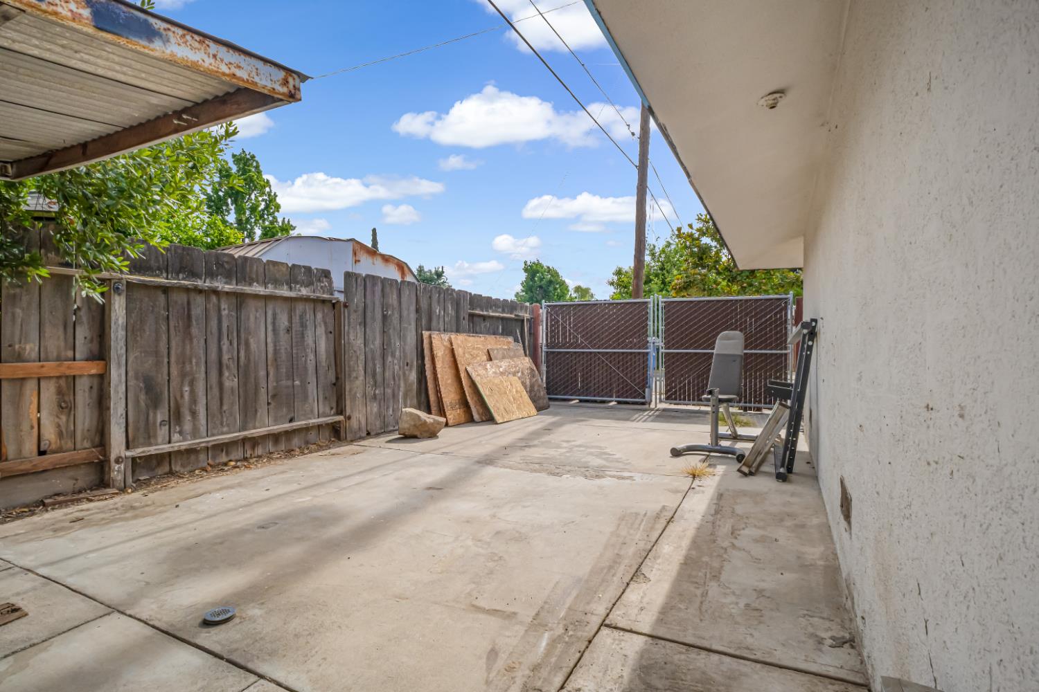 2308 E Brown Ave, Fresno, CA 93703