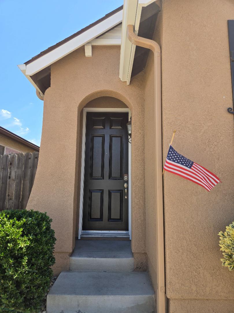 7387 E Robinson Ave, Fresno, CA 93737