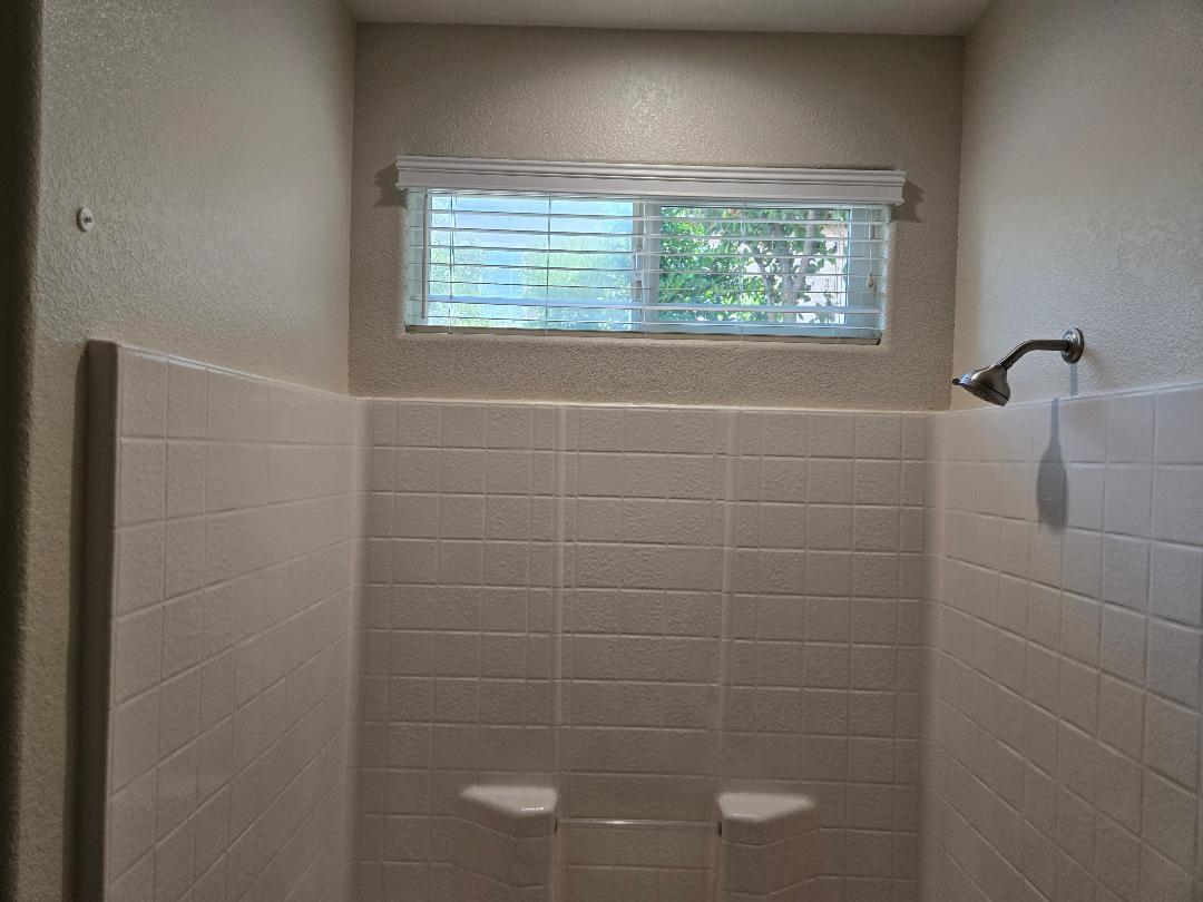 7387 E Robinson Ave, Fresno, CA 93737