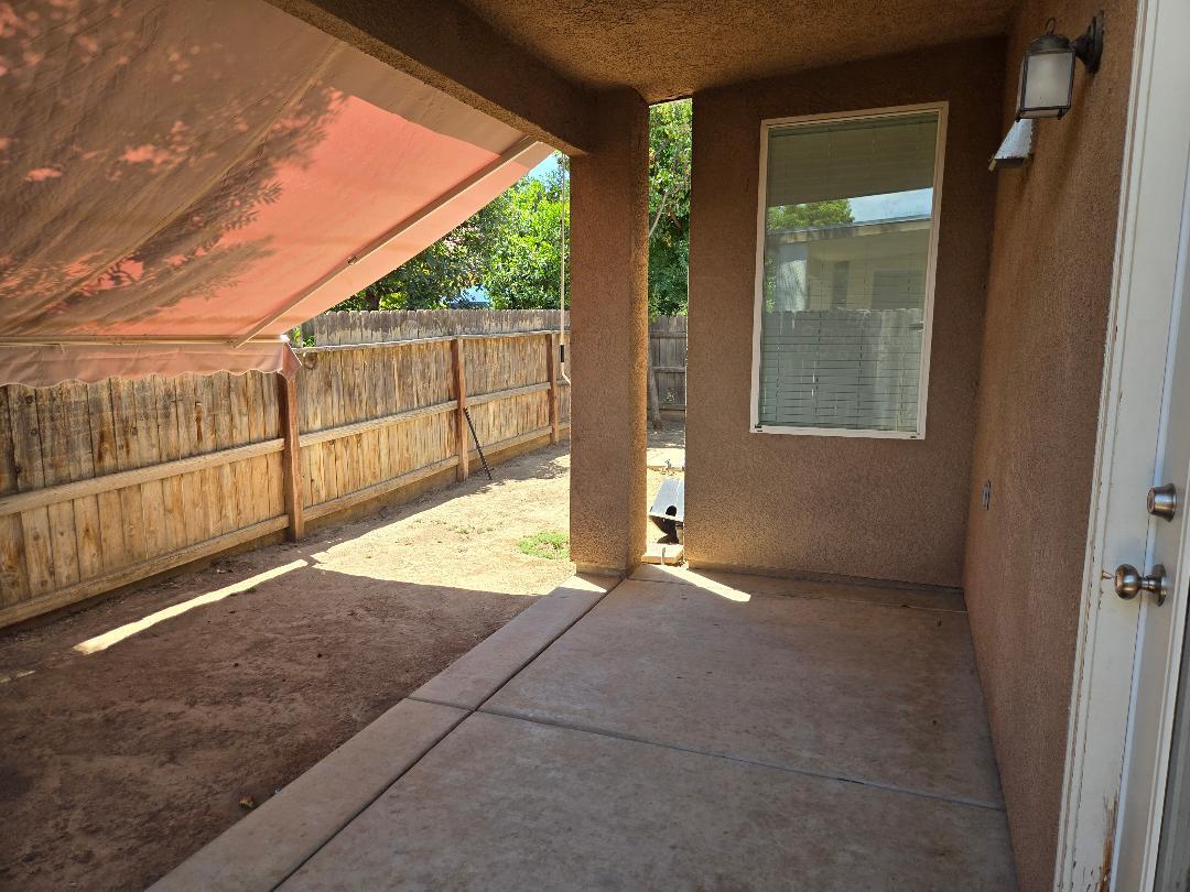 7387 E Robinson Ave, Fresno, CA 93737