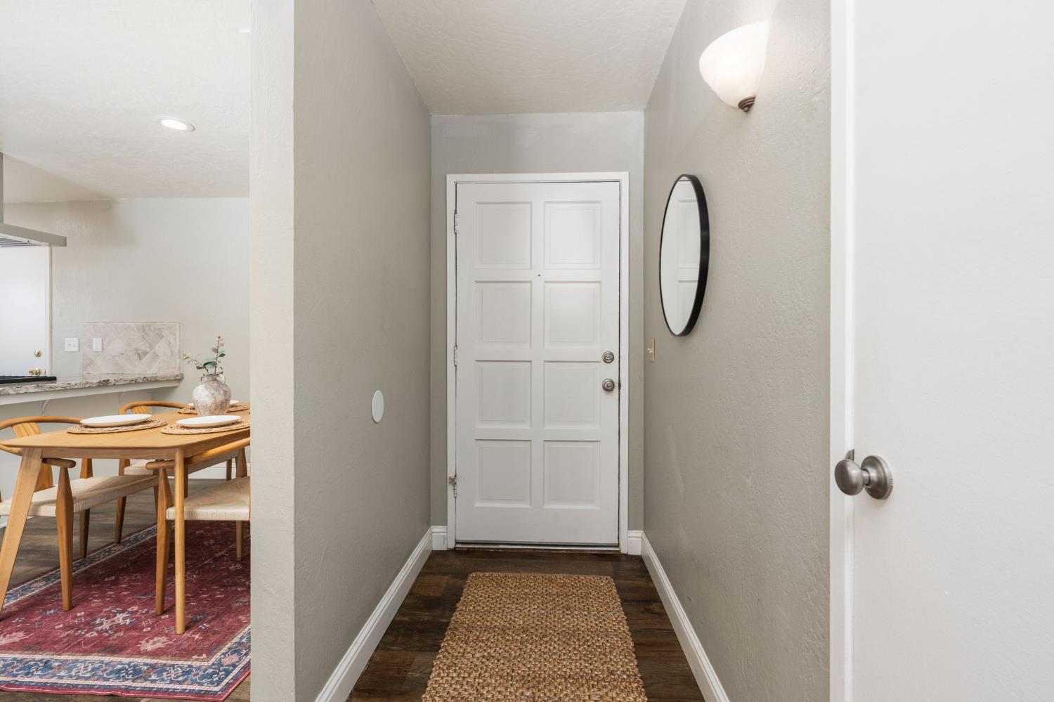 1422 Rall Ave, Clovis, CA 93611