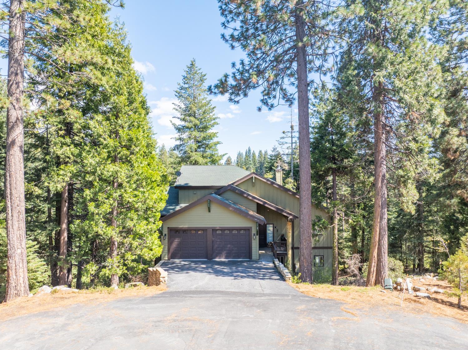 40322 Mariposa Lilly Ln, Shaver Lake, CA 93664