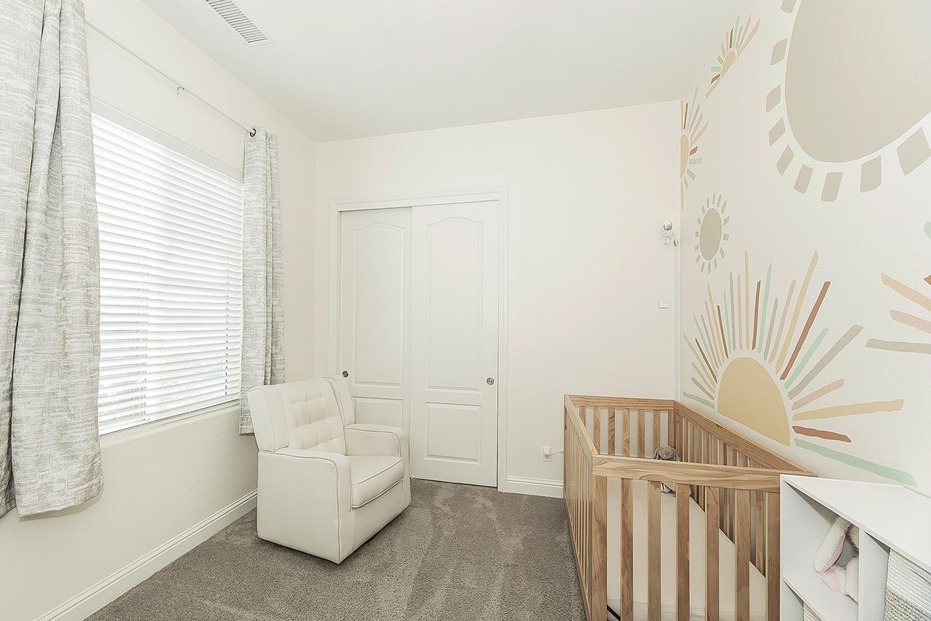 2193 E Kamm Ave, Kingsburg, CA 93631