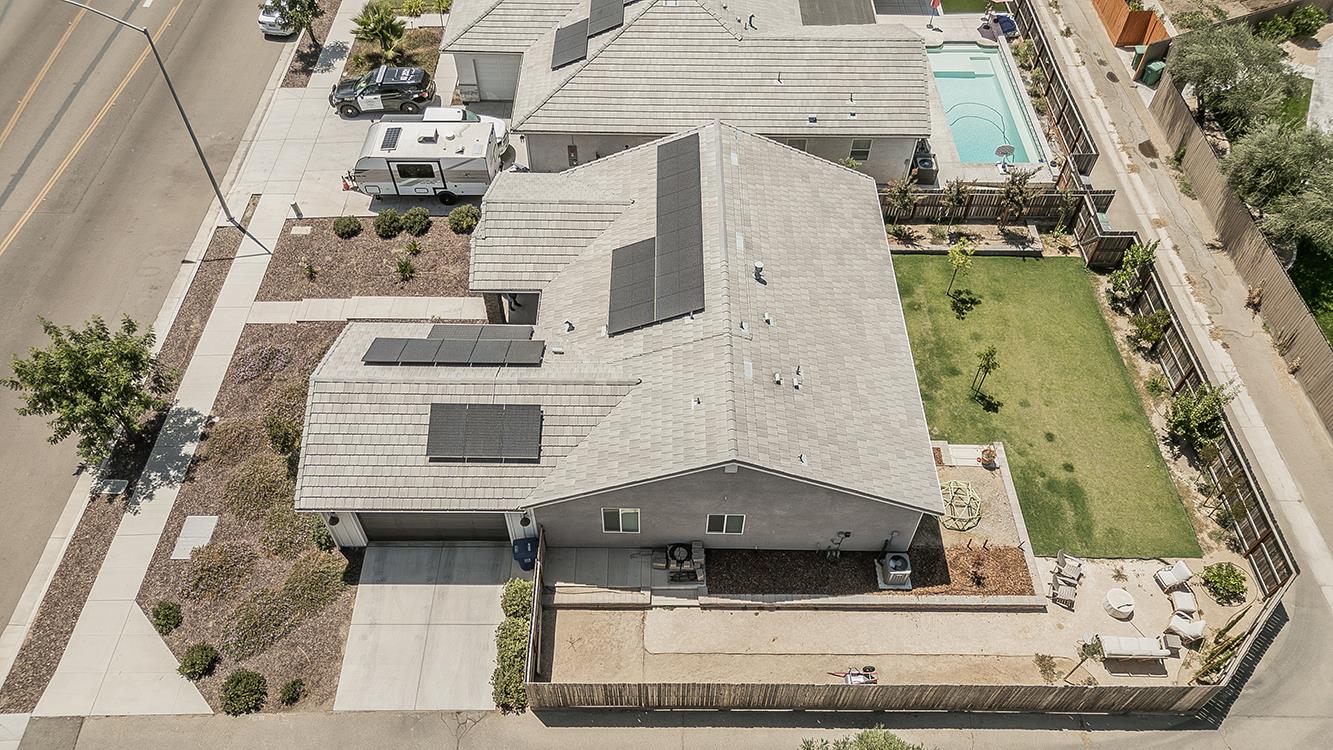 2193 E Kamm Ave, Kingsburg, CA 93631