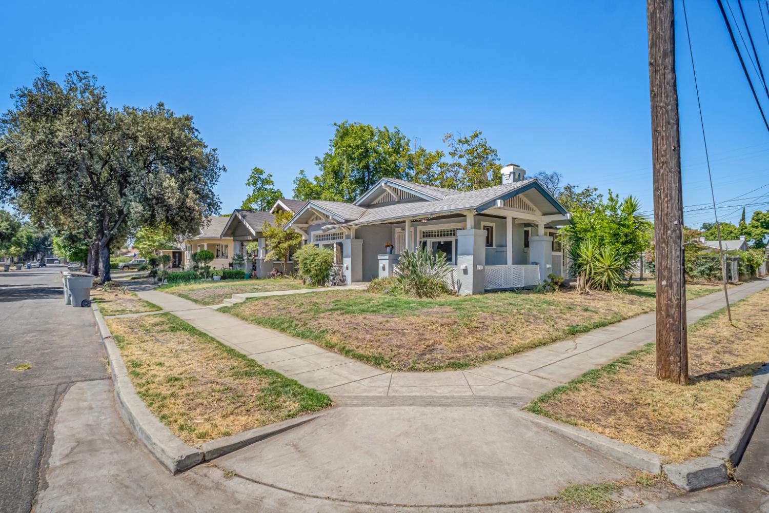 1295 N Glenn Ave, Fresno, CA 93728
