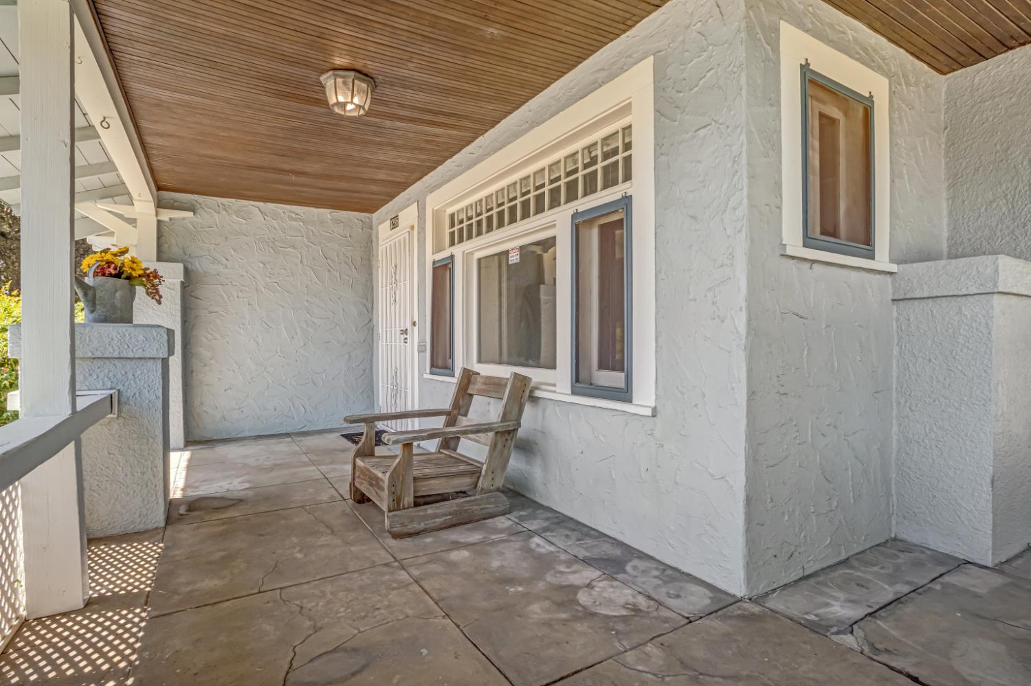 1295 N Glenn Ave, Fresno, CA 93728