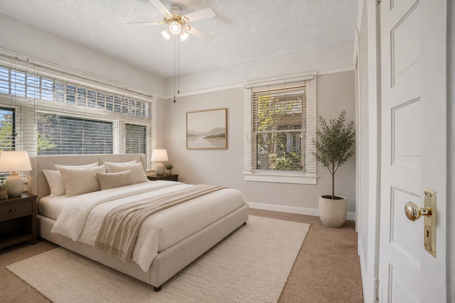 1295 N Glenn Ave, Fresno, CA 93728