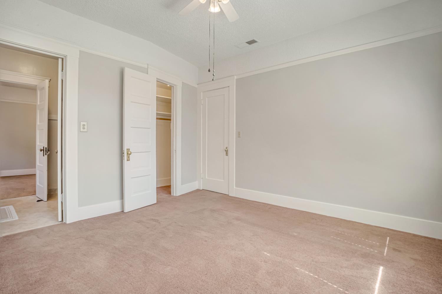 1295 N Glenn Ave, Fresno, CA 93728