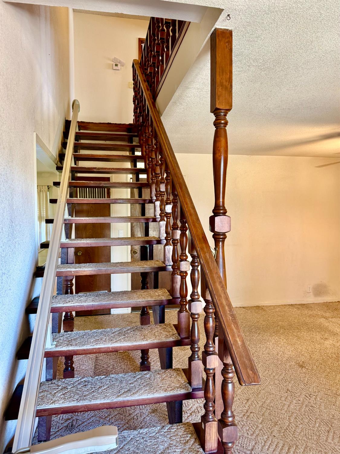 4934 E Floradora Ave, Fresno, CA 93727