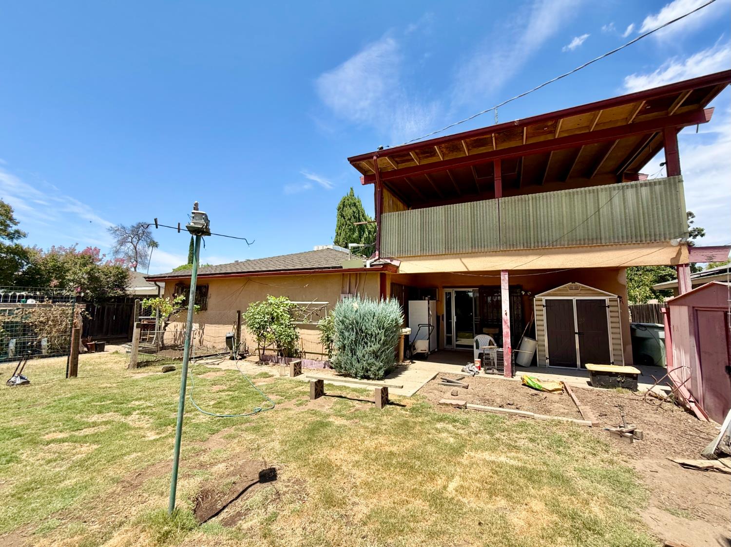4934 E Floradora Ave, Fresno, CA 93727