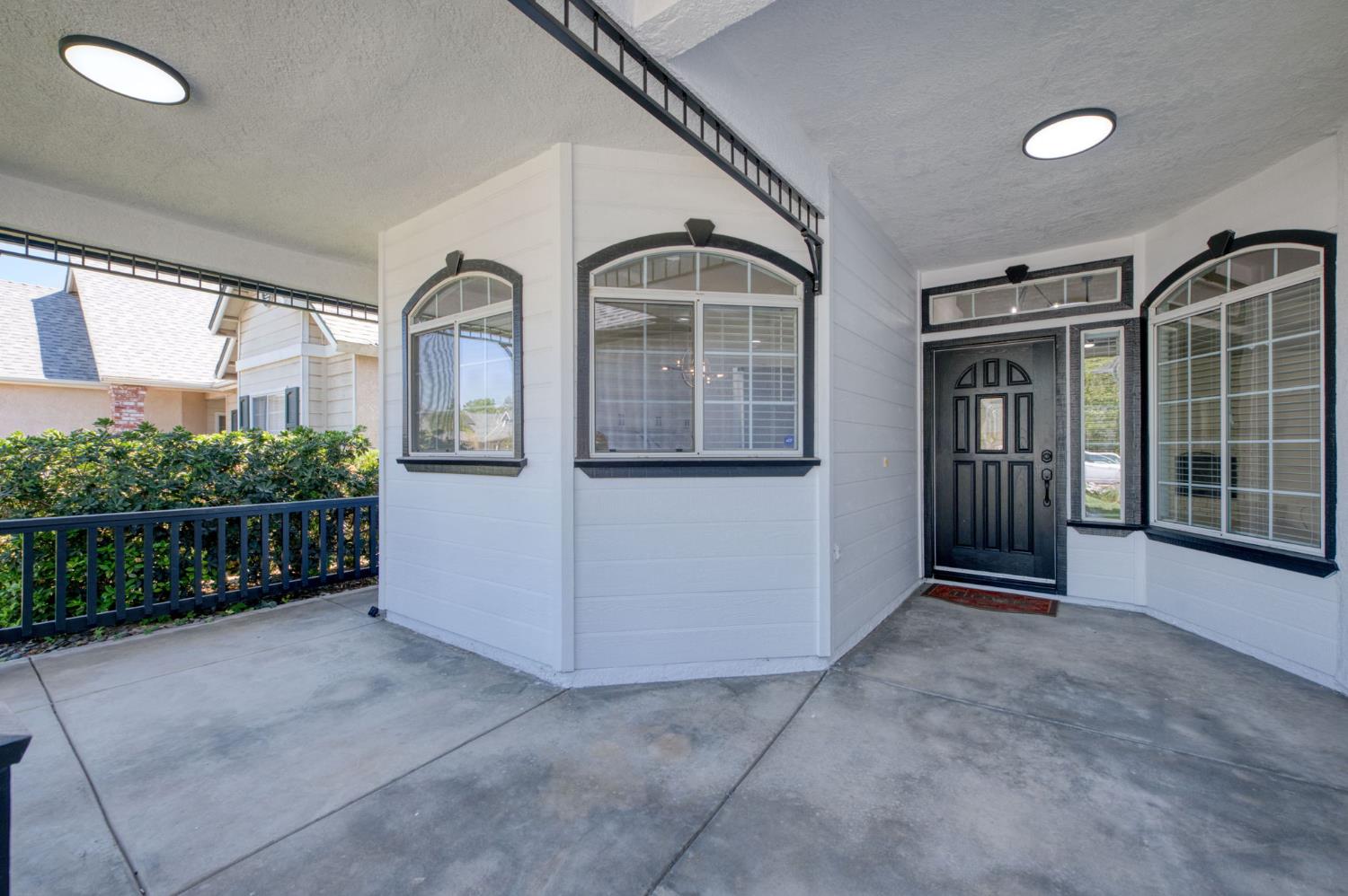 10168 N Price Ave, Fresno, CA 93730