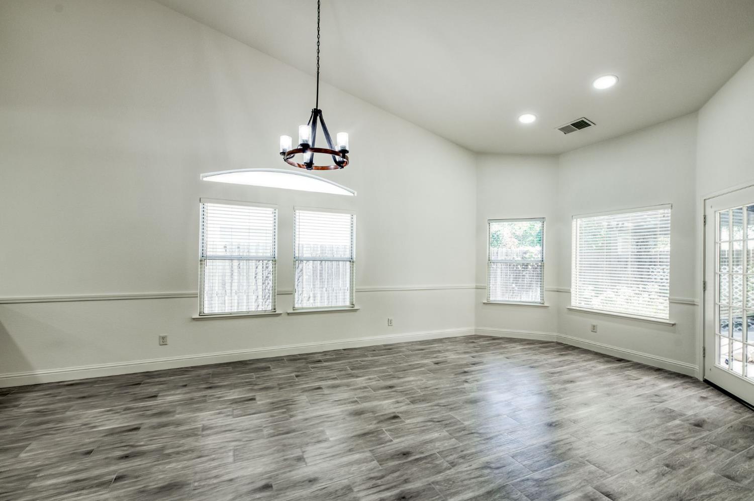 10168 N Price Ave, Fresno, CA 93730