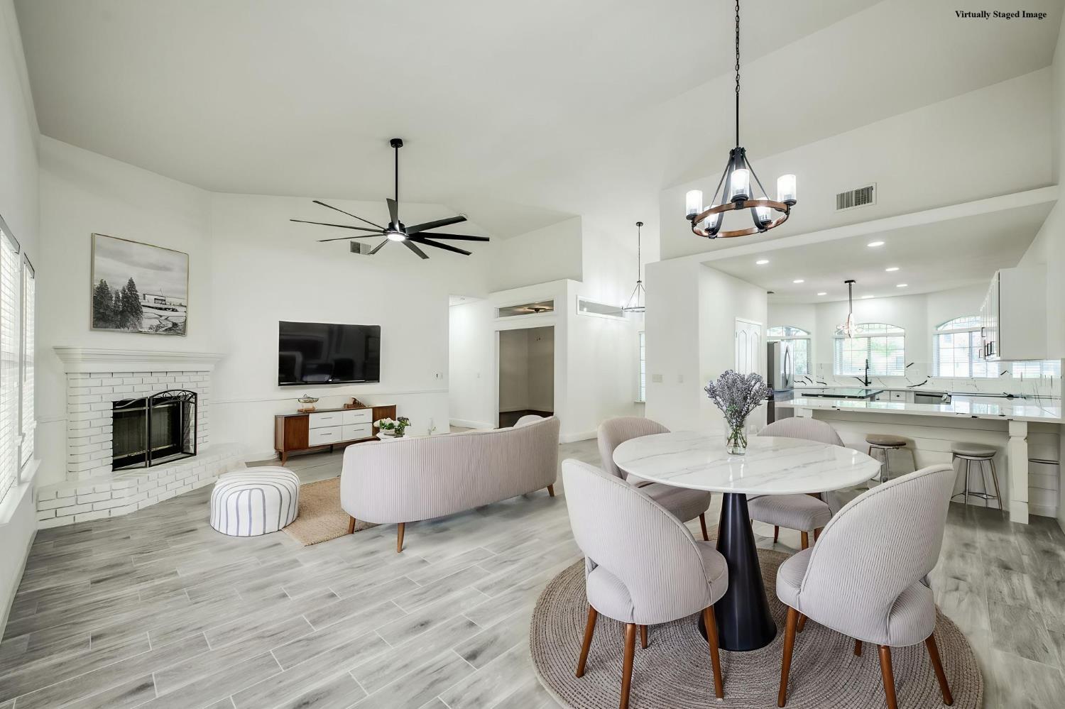 10168 N Price Ave, Fresno, CA 93730