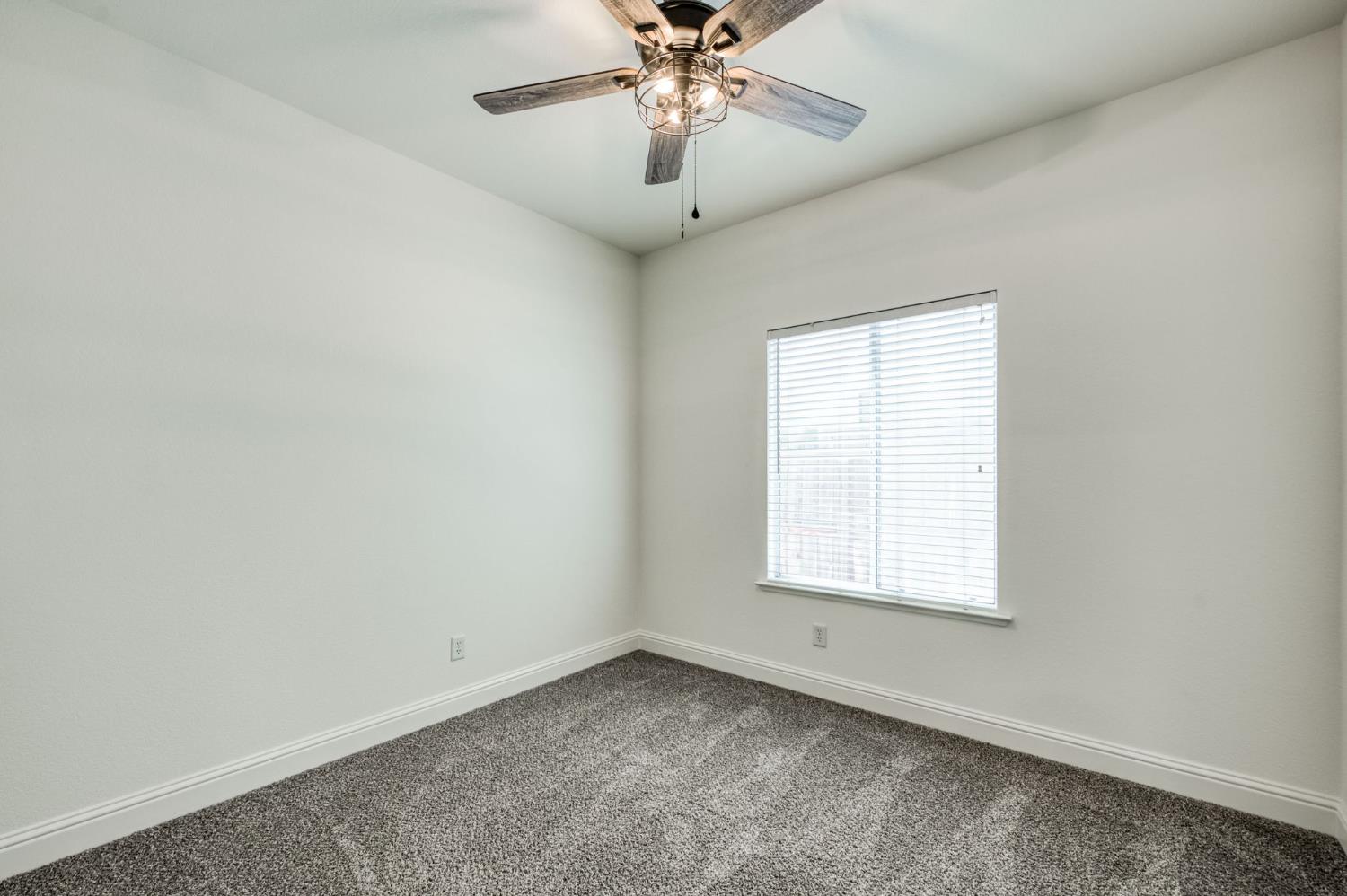 10168 N Price Ave, Fresno, CA 93730