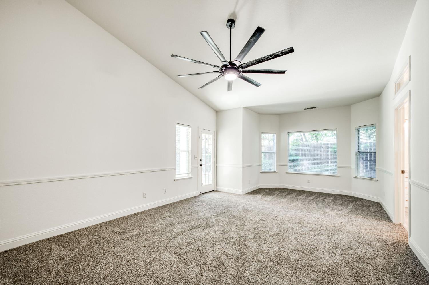 10168 N Price Ave, Fresno, CA 93730