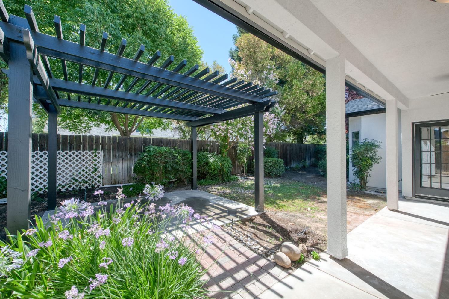 10168 N Price Ave, Fresno, CA 93730