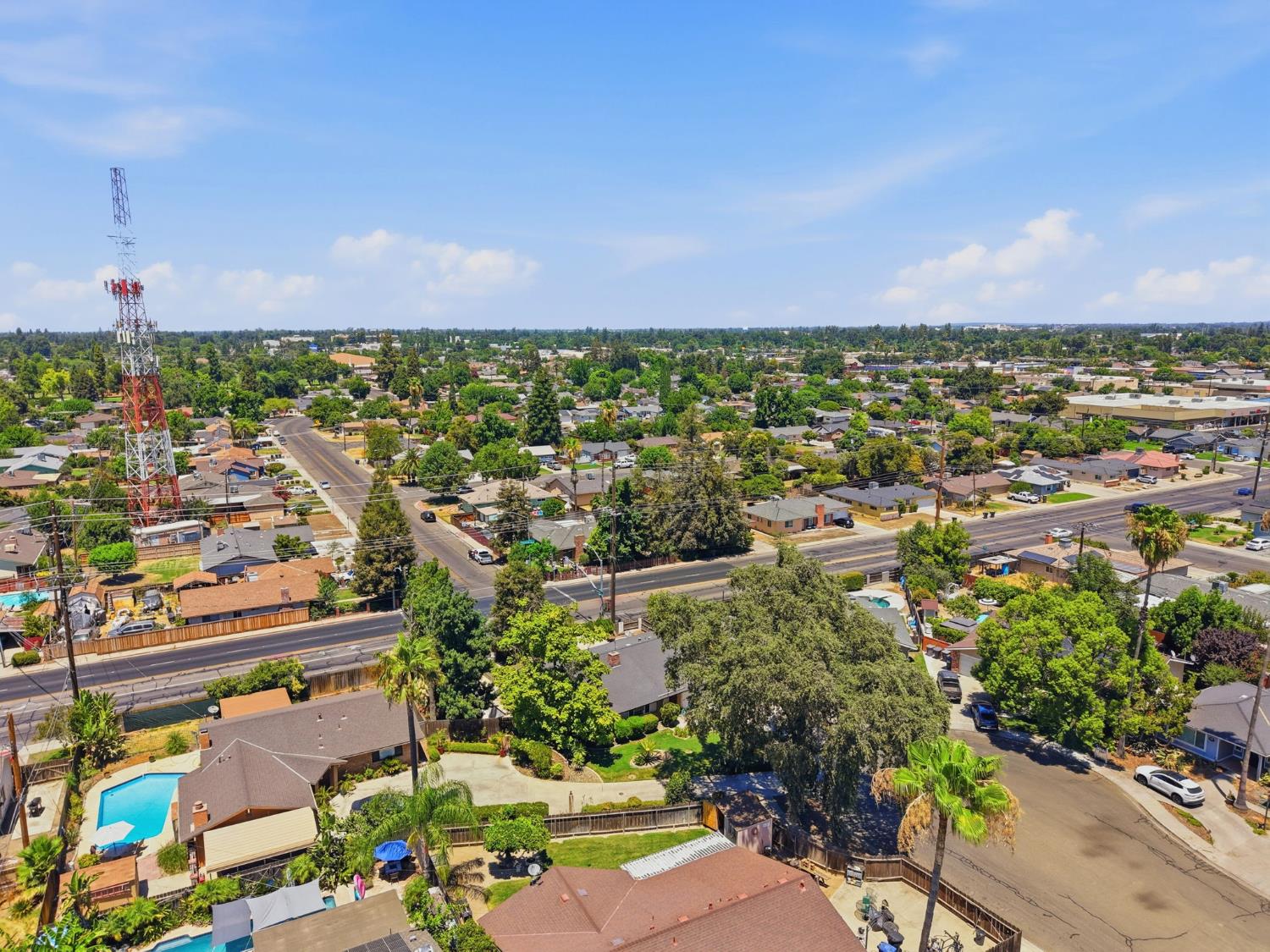 2017 S Woodland St, Visalia, CA 93277