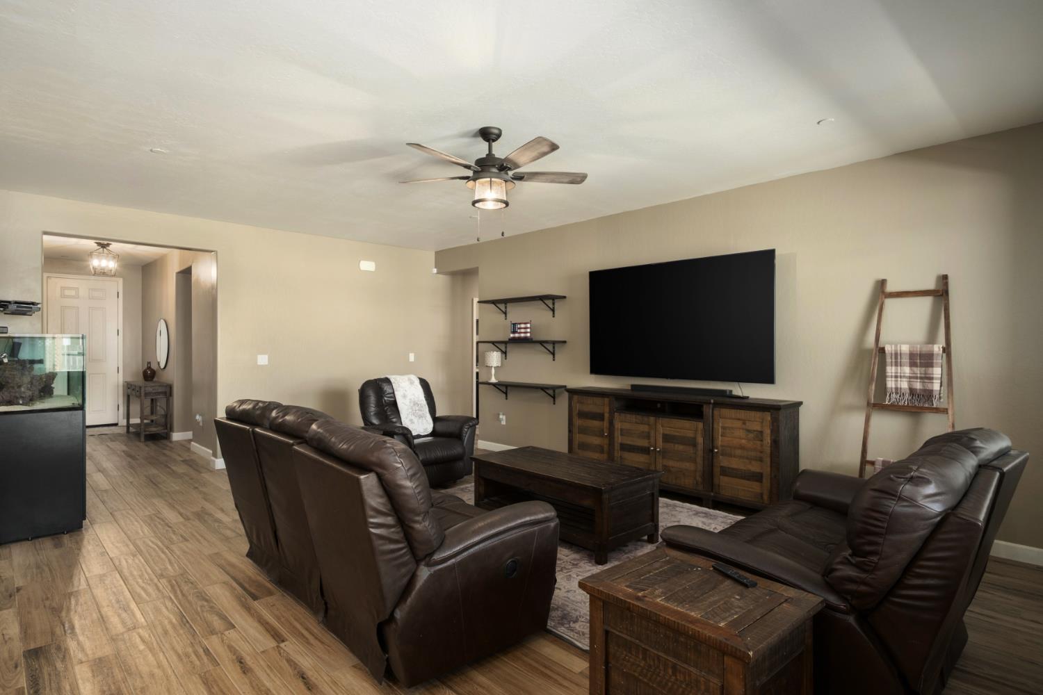 1441 22Nd Ave, Kingsburg, CA 93631