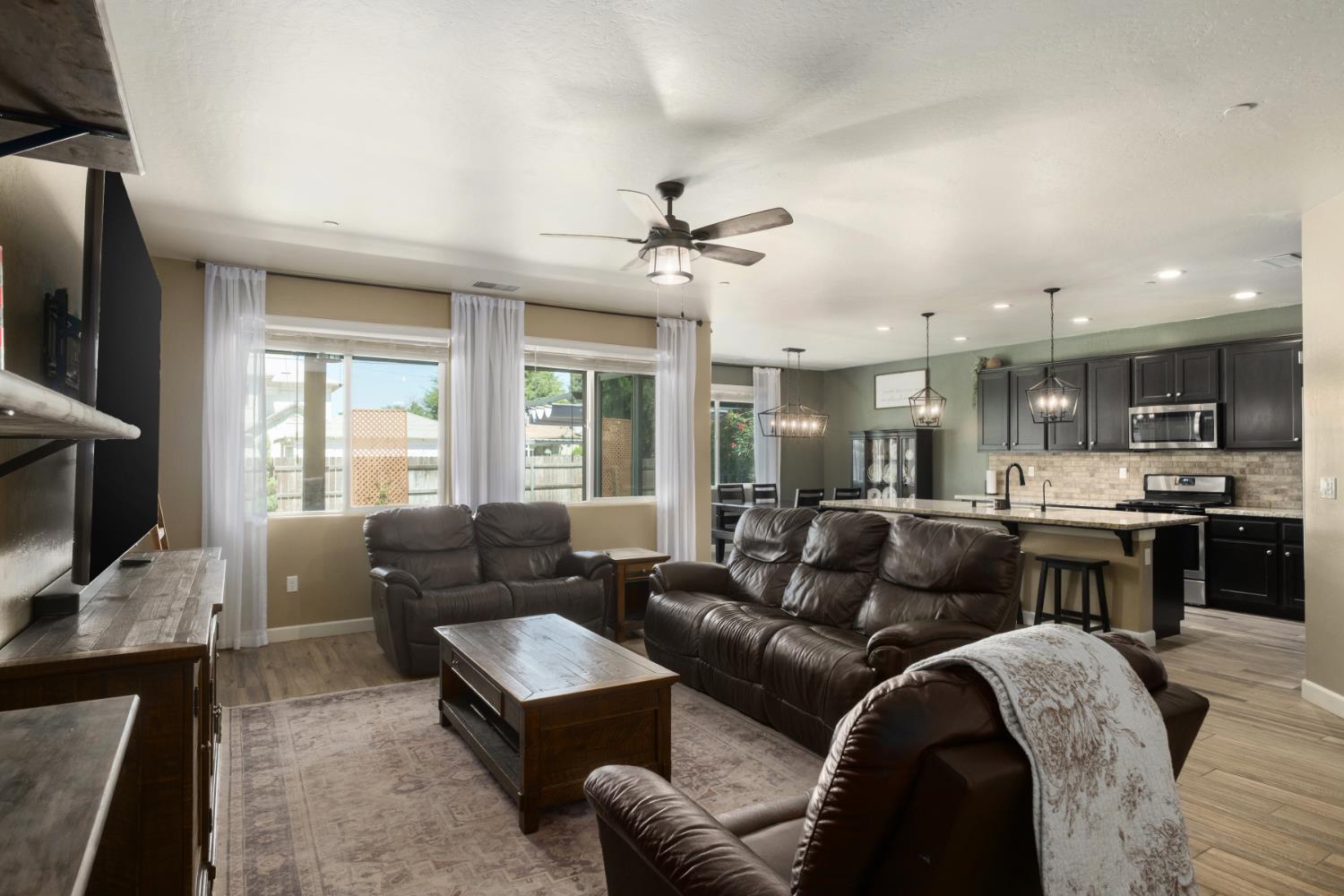 1441 22Nd Ave, Kingsburg, CA 93631