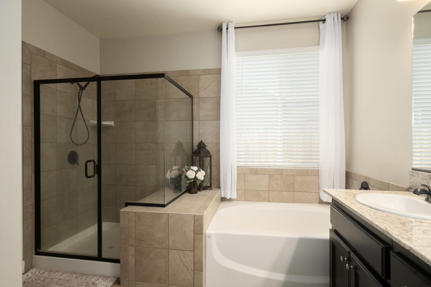 1441 22Nd Ave, Kingsburg, CA 93631