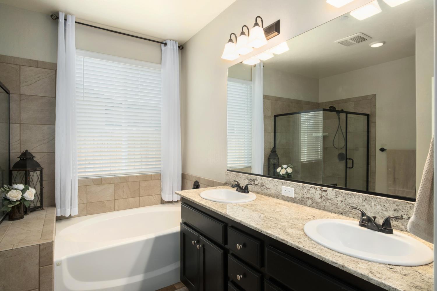 1441 22Nd Ave, Kingsburg, CA 93631