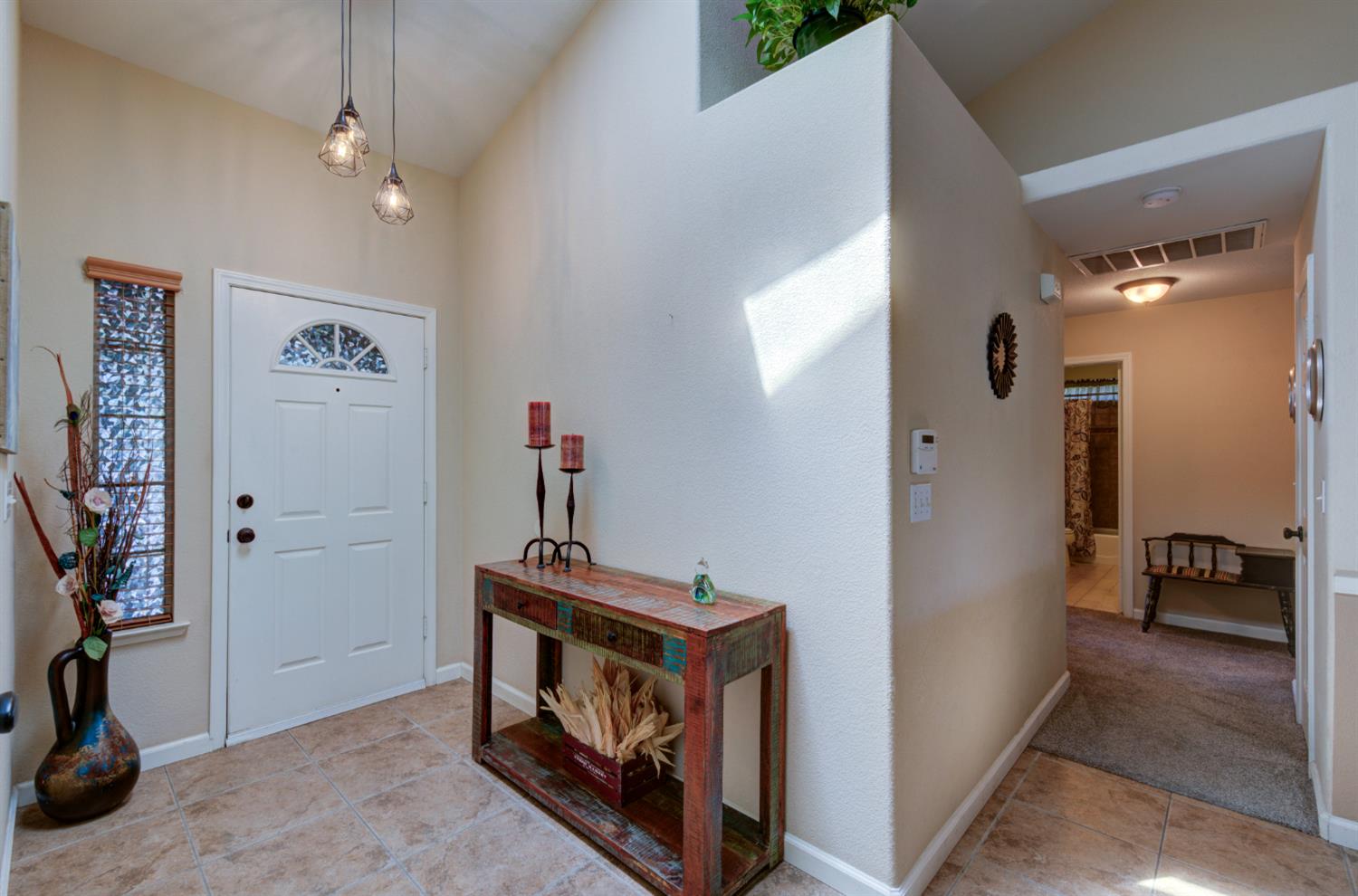 265 Decatur Ave, Clovis, CA 93611
