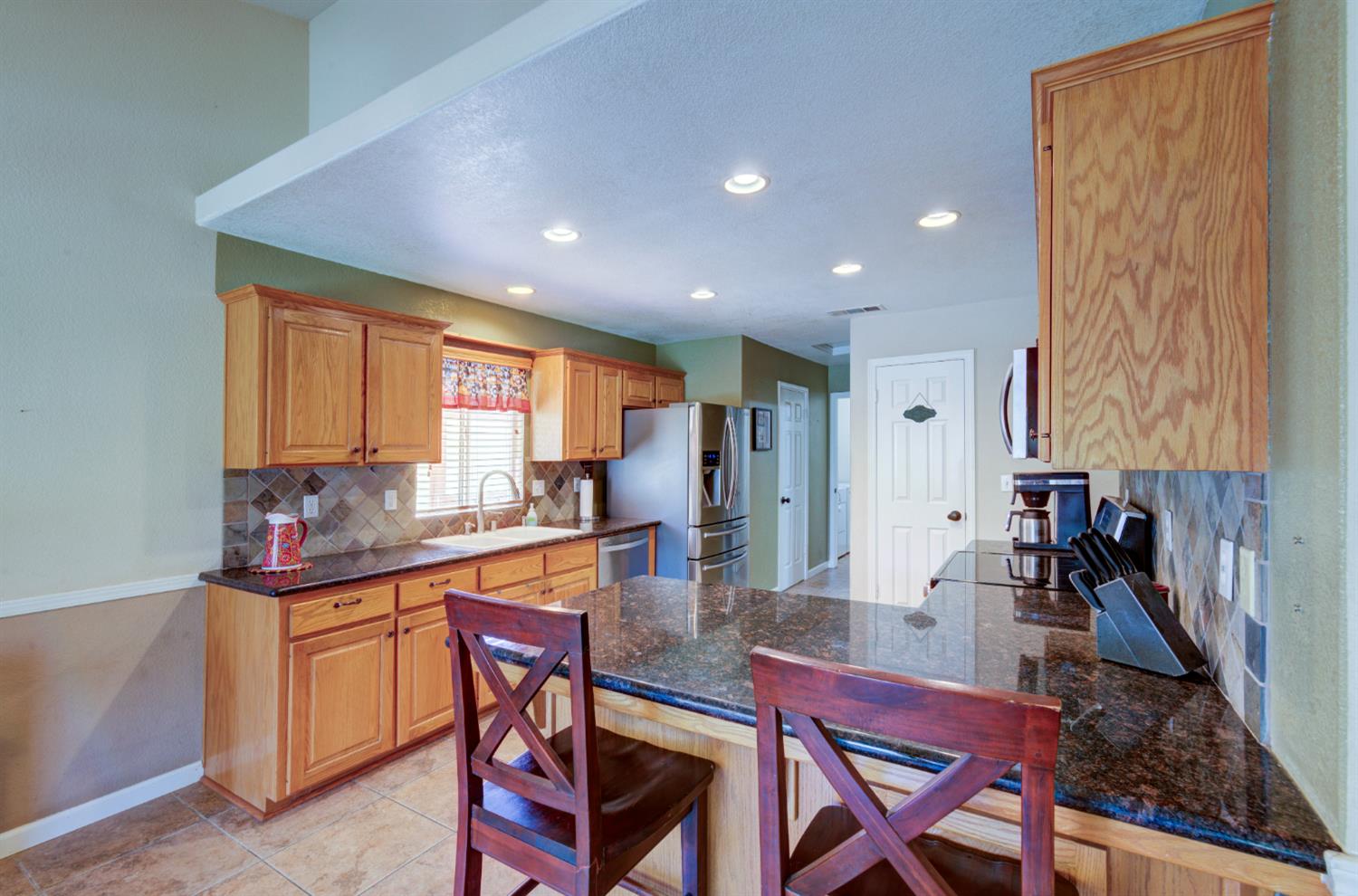 265 Decatur Ave, Clovis, CA 93611