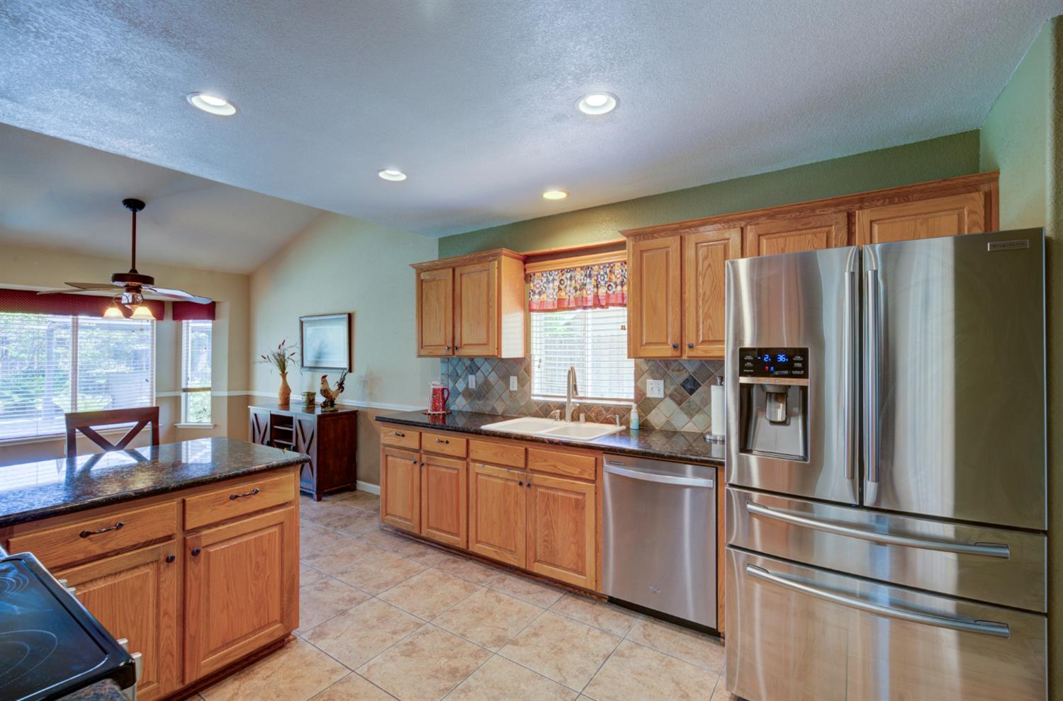 265 Decatur Ave, Clovis, CA 93611