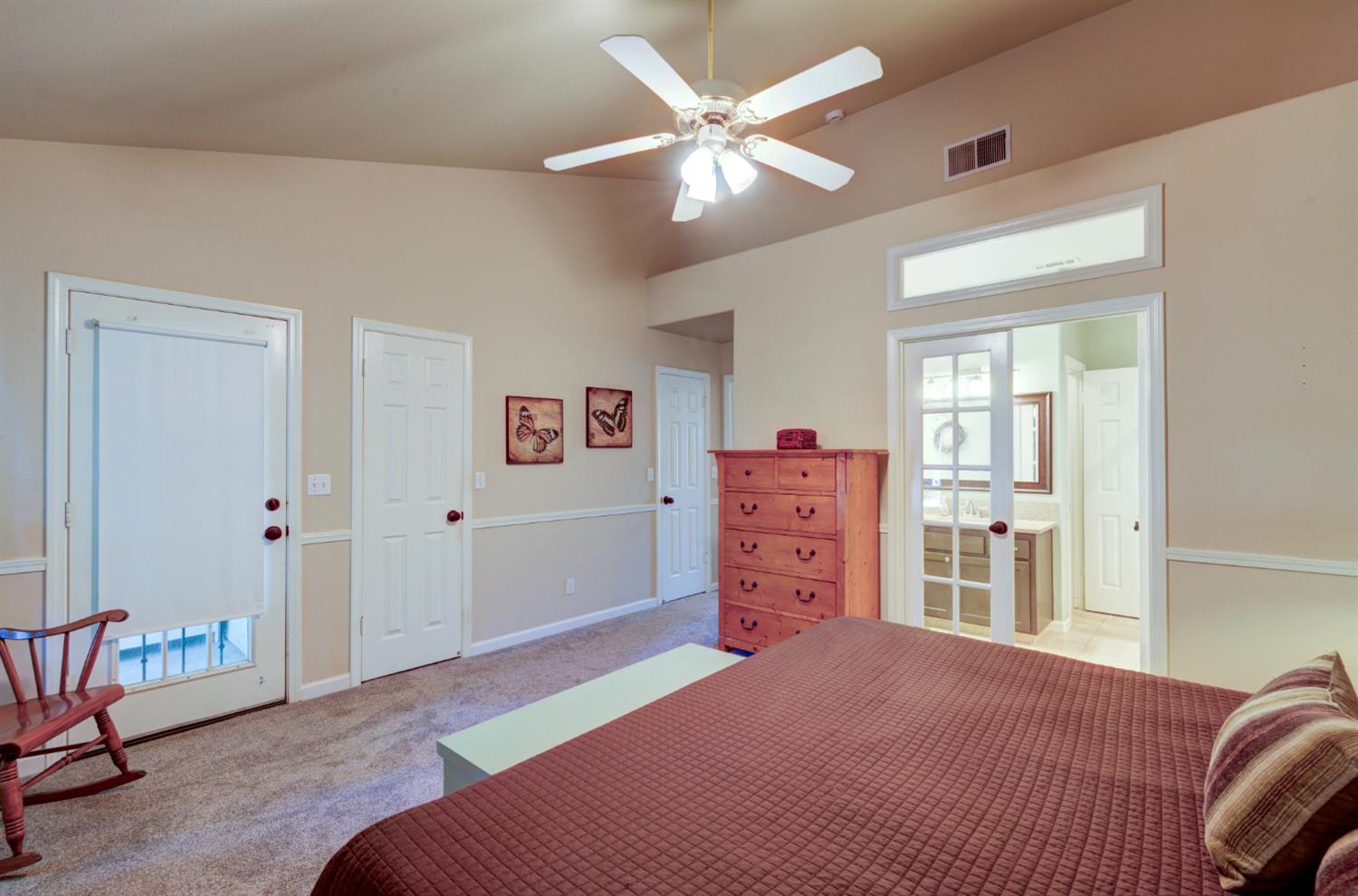 265 Decatur Ave, Clovis, CA 93611
