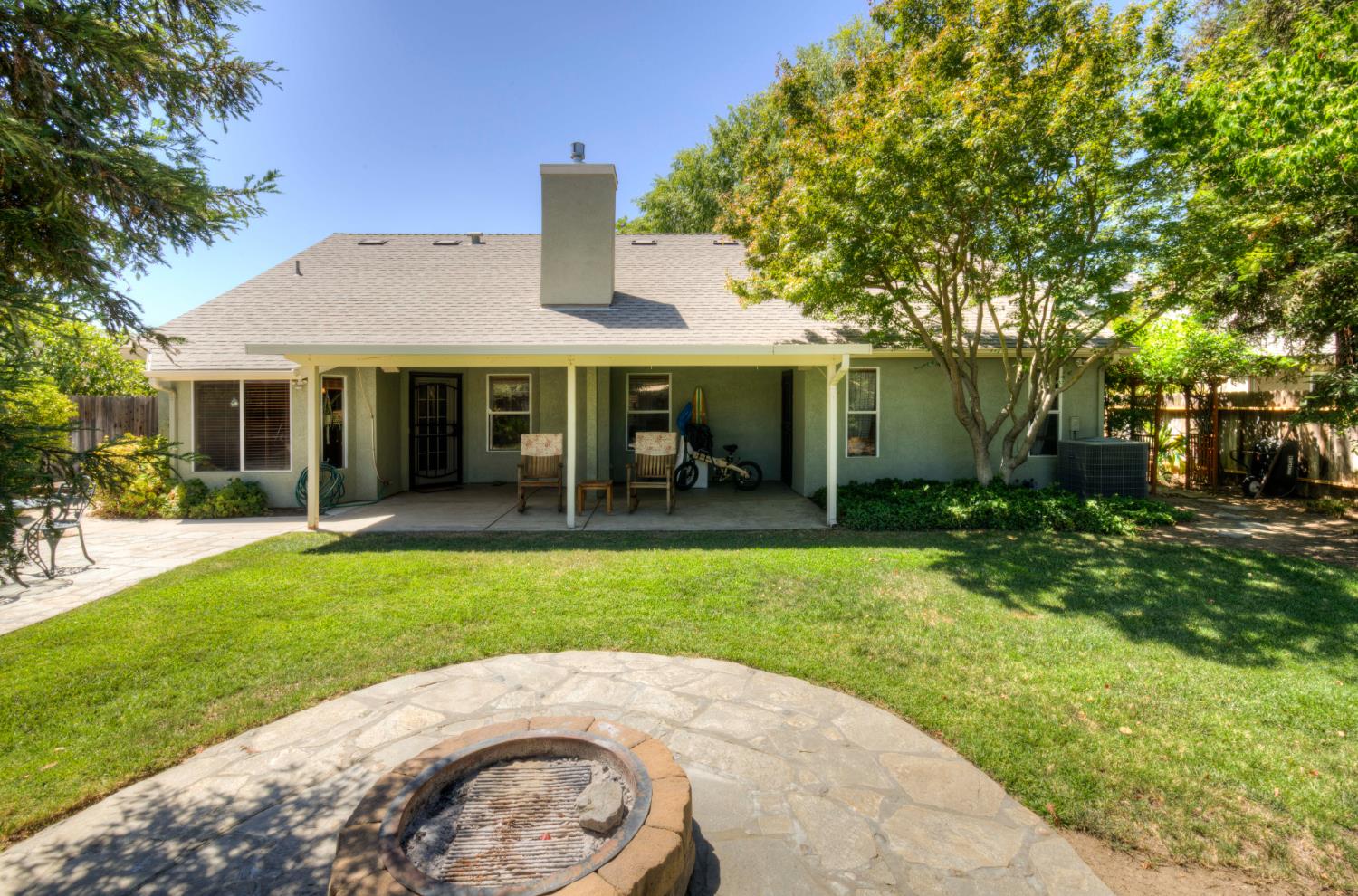 265 Decatur Ave, Clovis, CA 93611