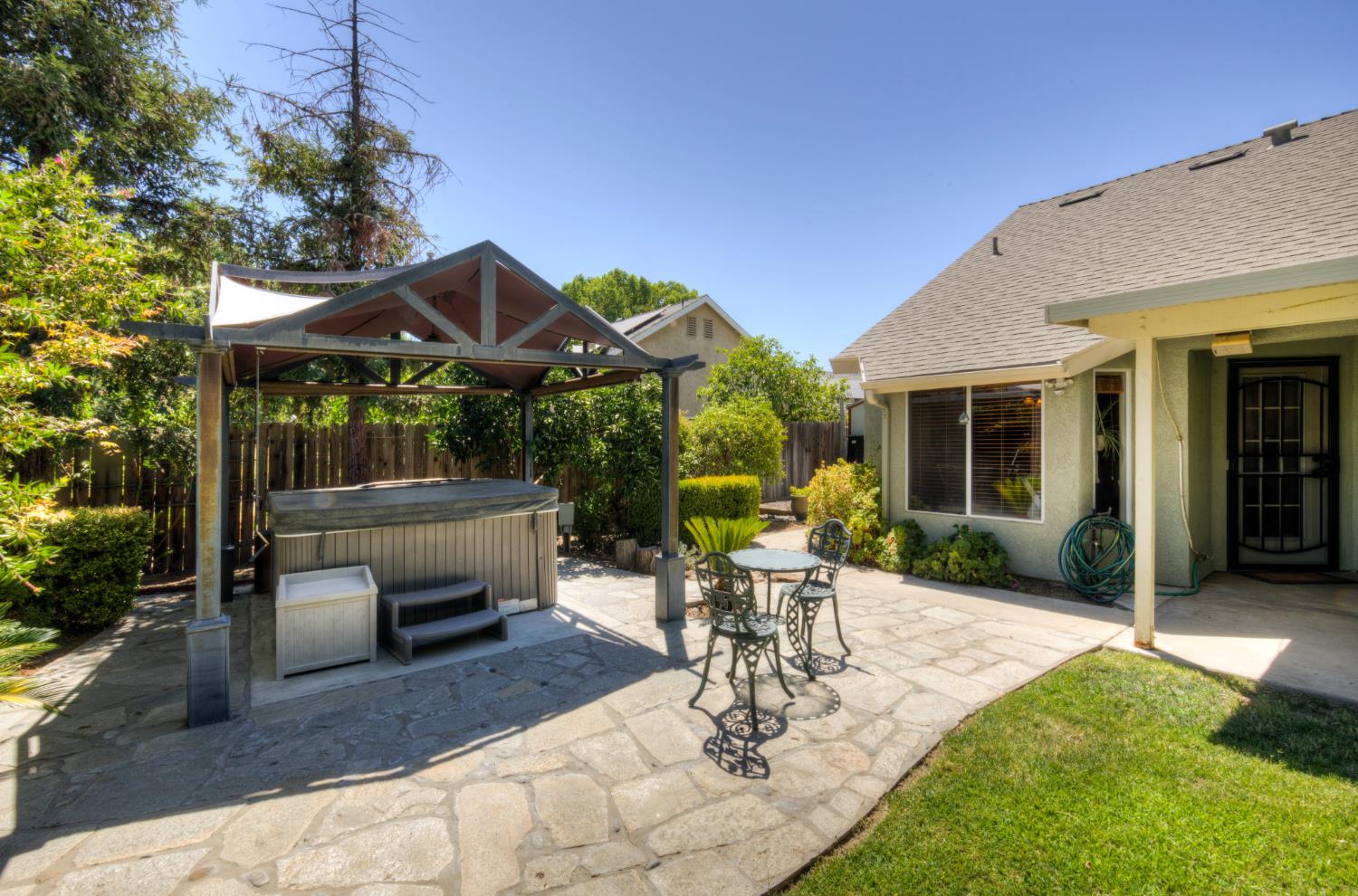 265 Decatur Ave, Clovis, CA 93611