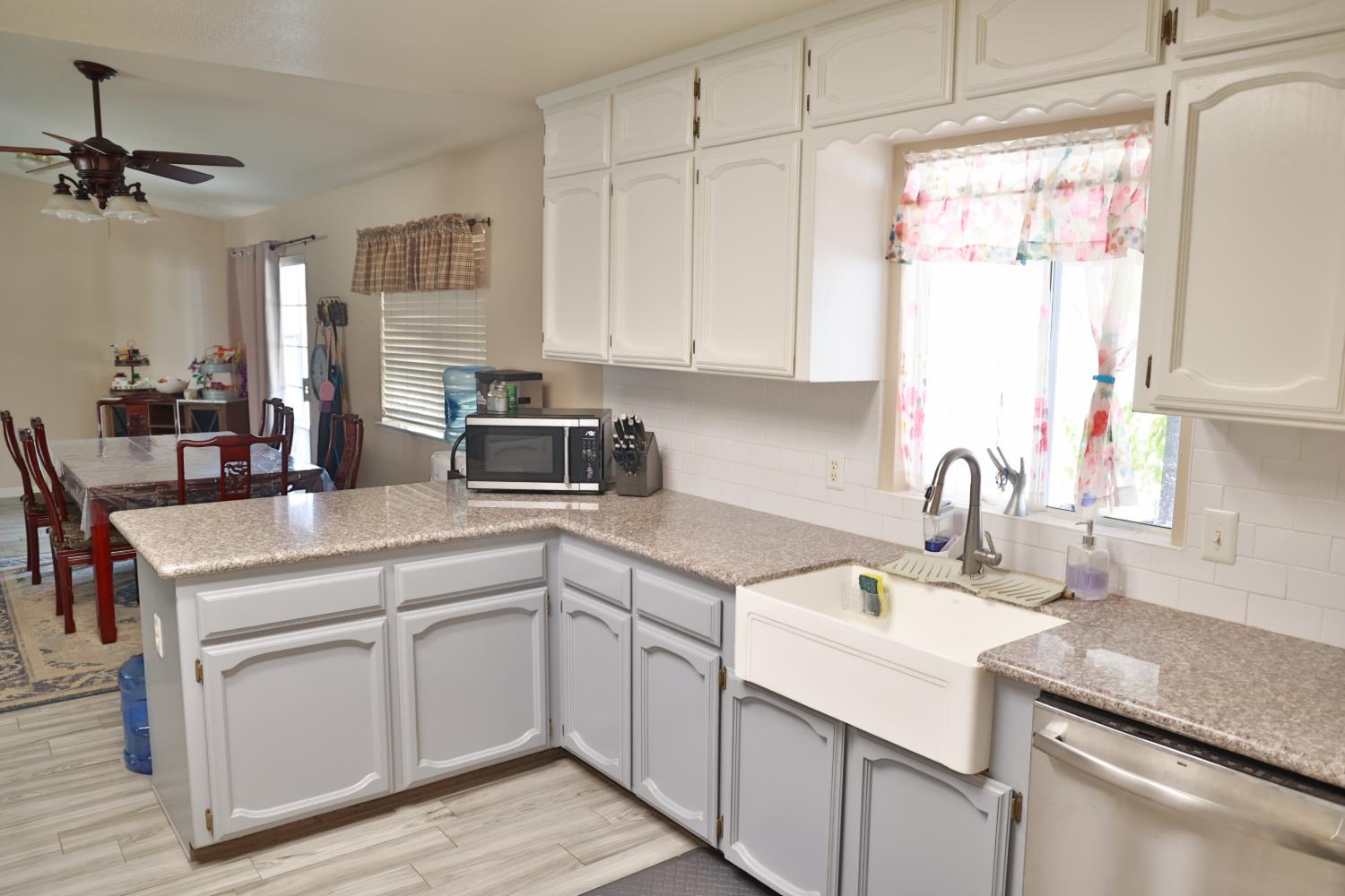 6088 Big Oak Rd, Sanger, CA 93657