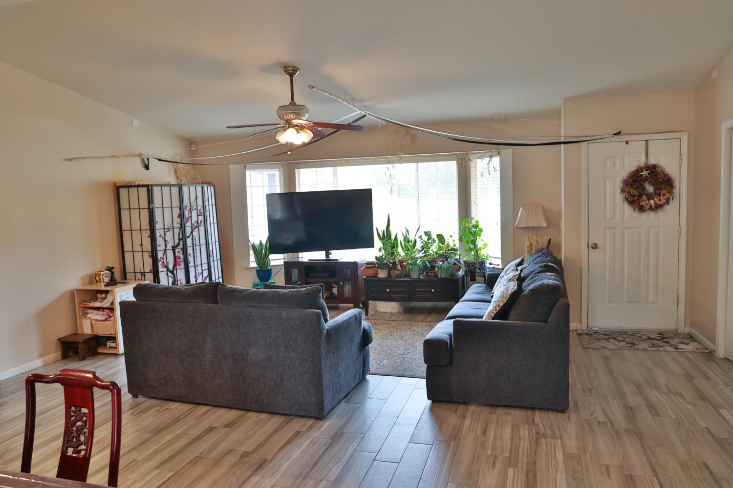 6088 Big Oak Rd, Sanger, CA 93657