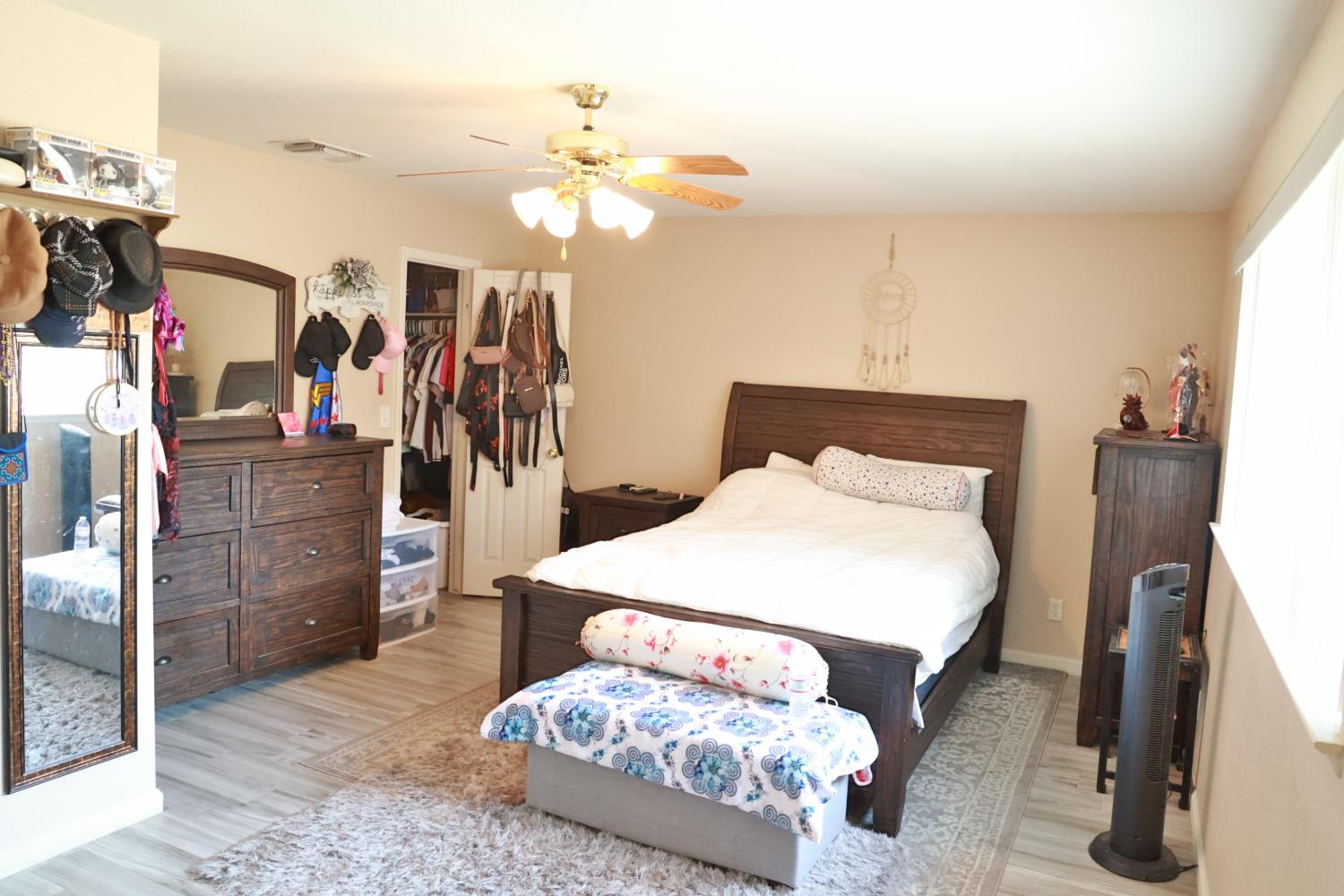 6088 Big Oak Rd, Sanger, CA 93657